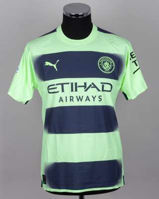 Julian Alvarez yellow No.19 Manchester City v. Bayern Munich short-sleeved shirt, 2023