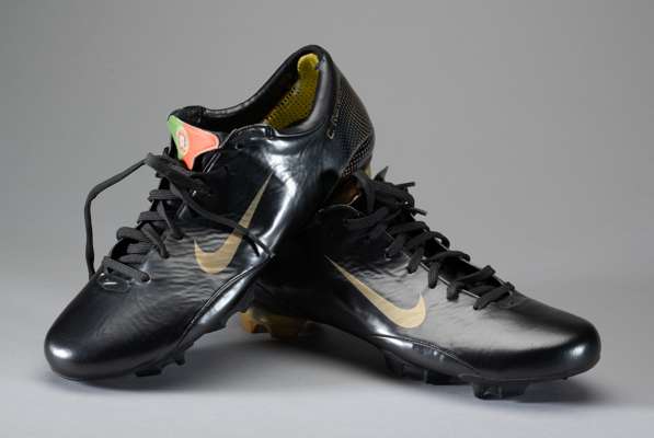 A pair of 2006 World Cup match worn Cristiano Ronaldo Nike football boots, size 7.5, 
 the tongues featuring Portuguese flags, each boot inscribed C. 