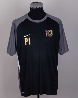 Paul Ince black and grey MK Dons short-sleeved managers training top, 2009-10