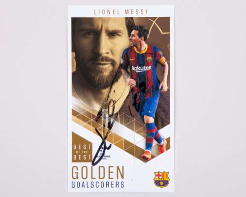 Lionel Messi autographed Barcelona Topps No.86 Golden Goalscorers trading card