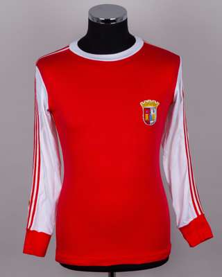 Red and white No.15 Sporting Braga long-sleeved shirt, 1978-79