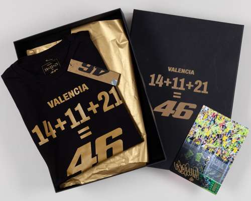 Valentino Rossi Signed Valencia Final Race T-Shirt (New) with Signed Rider Card