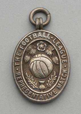 Peter Harris silver-gilt 1954 Football League Representative medal, 
 the obverse inscribed THE FOOTBALL LEAGUE REPRESENTATIVE MATCH, the reverse insc