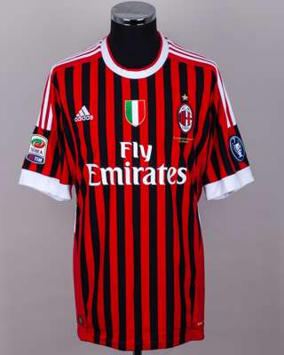 Alexandre Pato red and black No.7 AC Milan short-sleeved shirt, 2011-12