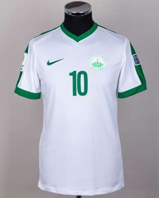 Niki Torrao white and green No.10 short-sleeved shirt