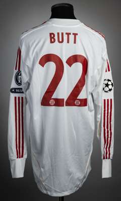 Hans-Jorg Butt white & red FC Bayern Munich UEFA Champions League no.22 goalkeeping jersey v Manchester City, played at the Etihad Stadium, 7th Decemb