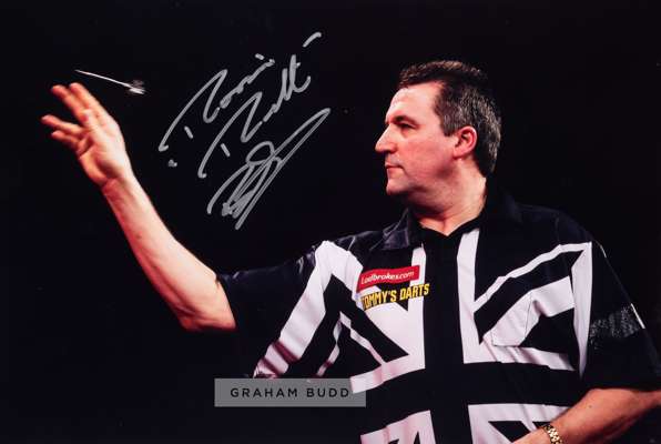 DARTS - Darts players Michael Van Gurwen, Dennis Priestley, Terry Jenkins Keith Deller, Jelle Klaasen, Ronnie Baxter and Kevin Painter – Seven (7) lar