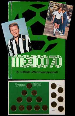 German collector's card album issued for the 1970 World Cup, Mexico 70, Bergmann-Sportredaktion & Deutsche Shell, containing postcards with portraits 