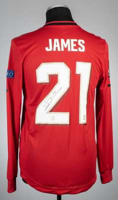 Daniel James signed red Manchester United no.21 home jersey, season 2018-20,
 adidas, long-sleeved with UEFA EUROPA CUP and RESPECT sleeve badges, clu