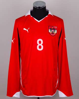 David Alaba red and white No.8 Austria long-sleeved shirt, 2011