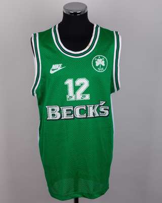 Dominique Wilkins green and white No.12 Panathinaikos basketball vest, 1995-95