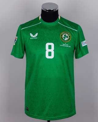 Jason Molumby green No.8 Republic of Ireland v. England match issued short-sleeved shirt