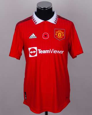 Diogo Dalot red No.20 Manchester United issued short-sleeved shirt, 2022-23