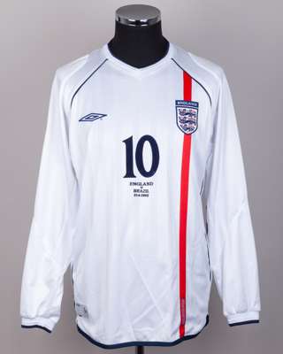Michael Owen white, red and blue No.10 England match prepared long-sleeved shirt, 2010