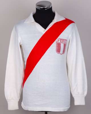 Jim McLean - white and red No.3 Peru woollen long-sleeved shirt