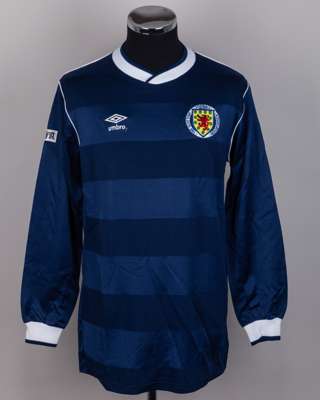 Gordon Strachan blue No.7 Scotland v, England Rous Cup long-sleeved shirt, 1985