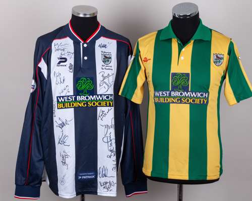Jason Koumas blue and white No.25 West Bromwich Albion squad autographed long-sleeved, 2002