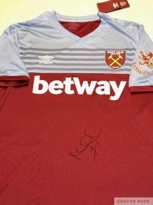 West Ham United: Mark Noble signed collection,
 includes signed West Ham United 2020/21 shirt, large autograph on front, signed with black sharpie. Si