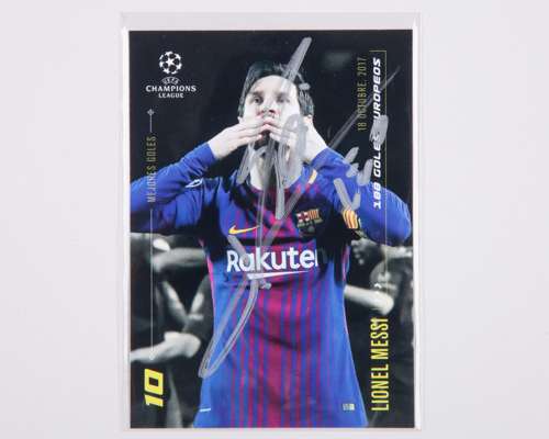 Lionel Messi autographed Barcelona Champions League Topps Mejores Goles trading card