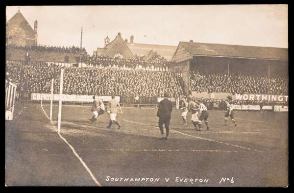 Edwardian postcard portraying a Southampton v Everton football match-action