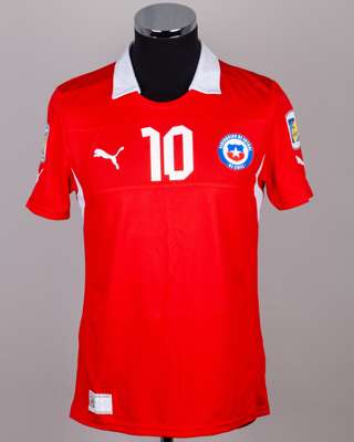 Jorge Valdivia red and white Chile short-sleeved shirt