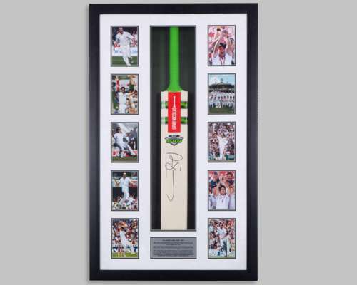 Andrew Strauss autographed Gray Nicolls Evo Blaze cricket bat The Ashes display