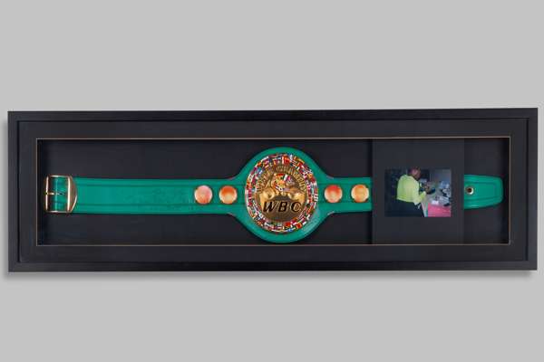 Sugar Ray Leonard autographed green WBC World Champion replica belt
