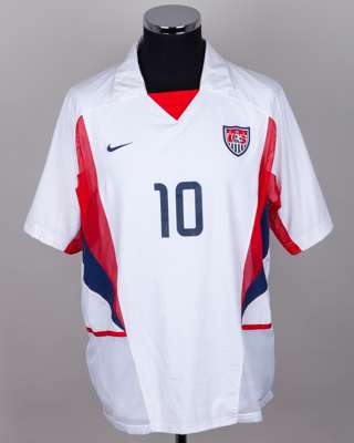 Landon Donovan white, red and blue No.10 USA short-sleeved shirt, 2003