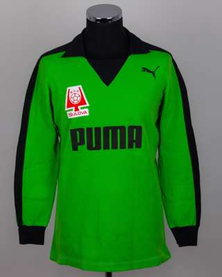 Pat Jennings green and black No.18 Bulova v. Liverpool goalkeepers shirt, 1983