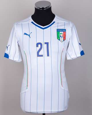 Andrea Pirlo white and blue No.21 Italy short-sleeved shirt, 2014