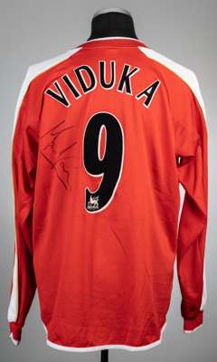Mark Viduka signed red Middlesbrough no.9 home jersey, season 2006-07,
 Errea, long-sleeved with BARCLAYS PREMIERSHIP sleeve badges, club crest and sp