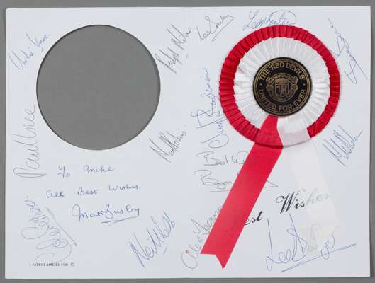 An autographed Manchester United Rosette greetings card,
 signed inside by Matt Busby, Alex Ferguson, Bryan Robson, Neil Webb, Paul Ince, Steve Bruce,