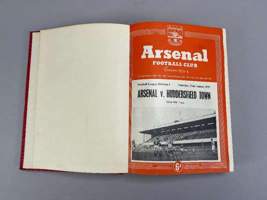 Bound volume of Arsenal home match programmes, 1953-54 Vol. XXXV No.1 Huddersfield Town, 22nd August 1953 to Ilford v. Hounslow Town, London Senior Am