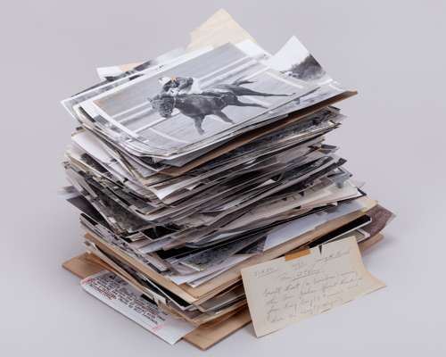 Large collection of horse racing b&w press photographs