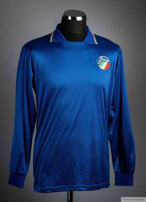Gianluca Vialli blue No.11 Italy International long-sleeved shirt, 1988, 
 Diadora, with crew-neck collar and embroidered cloth badge inscribed ITALIA
