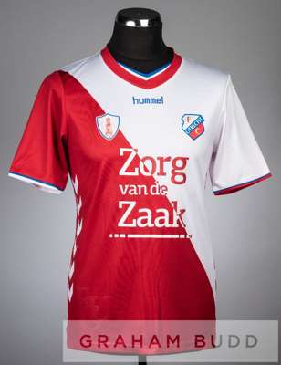 Red and white FC Utrecht no.20 home jersey, season 2018-19,
 short-sleeved with club crest and sponsor logo, reverse numbered 20
