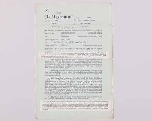 Harry Gregg a Manchester United players contract, from 10th June 1964