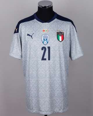 Gianluigi Donnarumma grey and blue No.21 Italy v. Turkey match issued goalkeepers shirt, 2022