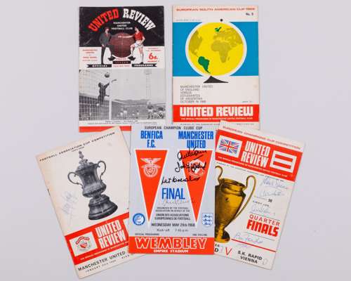 Manchester United 1960s autographs and programmes