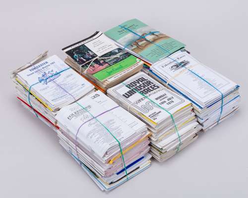 Collection of approx. 400 racecards collection late 1960s to mid-2000s