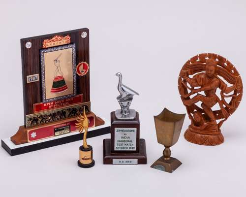 Dickie Bird Asia related commemorative awards and items