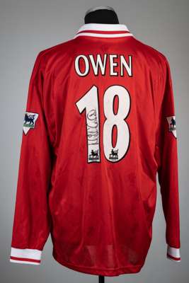 Michael Owen signed red Liverpool no.18 home jersey, his first Liverpool squad number, first issued to him in 1996 before he made the famous no.10 jer