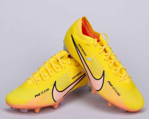 Lisandro Martinez yellow and peach Nike Mercurial football boots, 2022-23