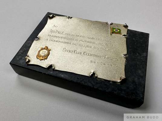 A plaque presented to "Rei Pelé" [King Pelé], on September 29, 1974, from the Corinthians Sport Club of São Paulo, Brazil. 
 On September 29, 1974, Co