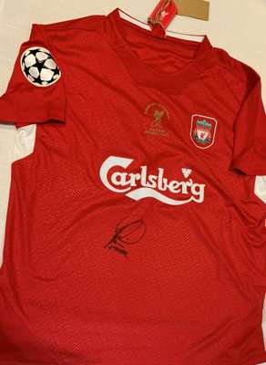 Vladamir Smicer signed red Liverpool replica 2005 Istanbul Champions League no.11 jersey,
 short-sleeved with club crest and sponsor logo, reverse let