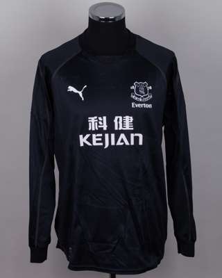 Wayne Rooney black No.18 Everton autographed long-sleeved shirt, 2002