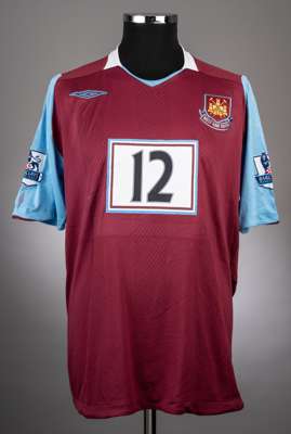 Carlton Cole claret and blue No.12 West Ham United short-sleeved jersey, 2008, 
 Umbro, XL, with crew-neck collar and embroidered cloth badge inscribe