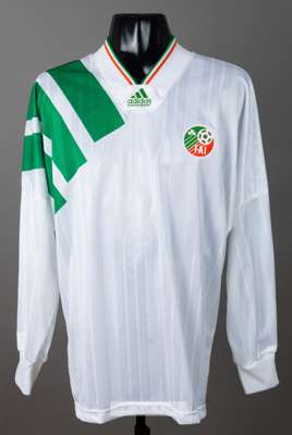 White Republic of Ireland No.22 change jersey, circa 1993,
 Adidas, long-sleeved with three green shoulder stripes, FAI country badge and sponsor logo