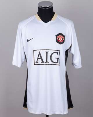 Cristiano Ronaldo white and black No.7 Manchester United long-sleeved shirt, 2006-07