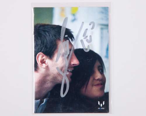 Lionel Messi autographed Icons No.78 Official Messi Card Collection trading card